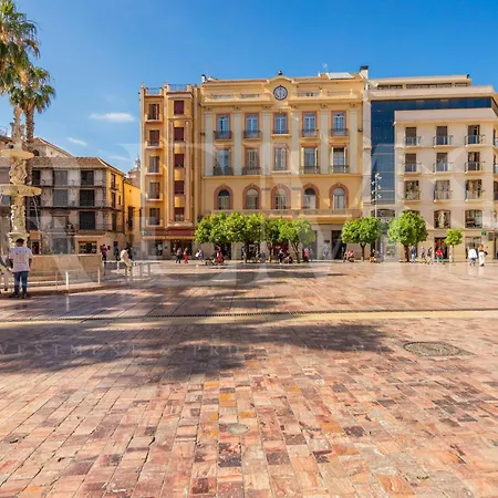 Minimalist In The Heart Of By Rems Malaga